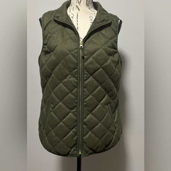 Old Navy Jackets & Blazers - 🦺 Old Navy Quilted Vest - Women’s Size M, Olive Green 🌟